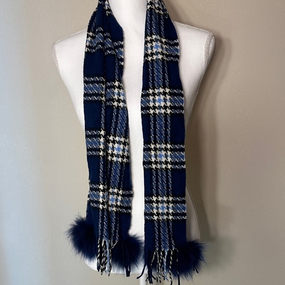 Plaid Blue and White Scarf with Fur Accents - Picture 1 of 7